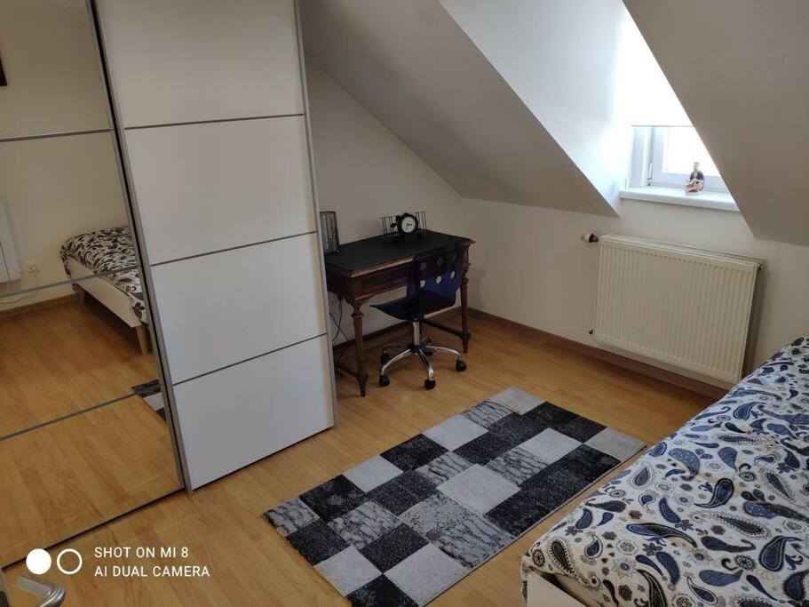 Joli Appartement Avec Place De Parking Prive Colmar Exterior photo